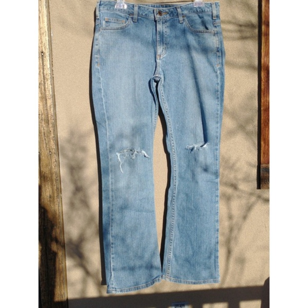 Carhartt Womens 10 x 32 Curvy Fit Distressed‎ Blue Straight Leg Jeans